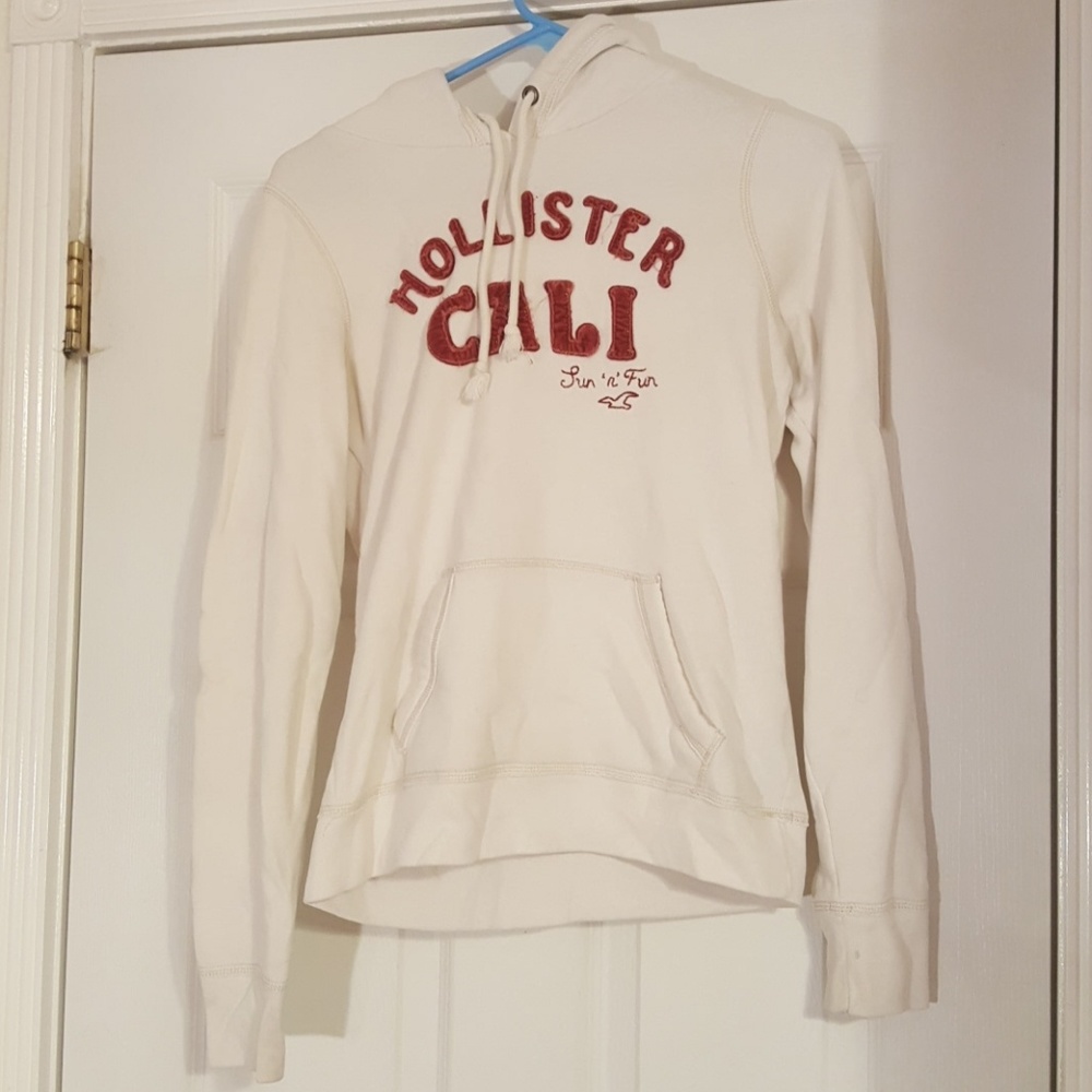 Hollister pull over